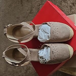 Kelly & Katie esperdillas